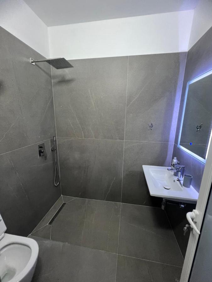Villa Rreze Dielli Vlorë Exterior foto